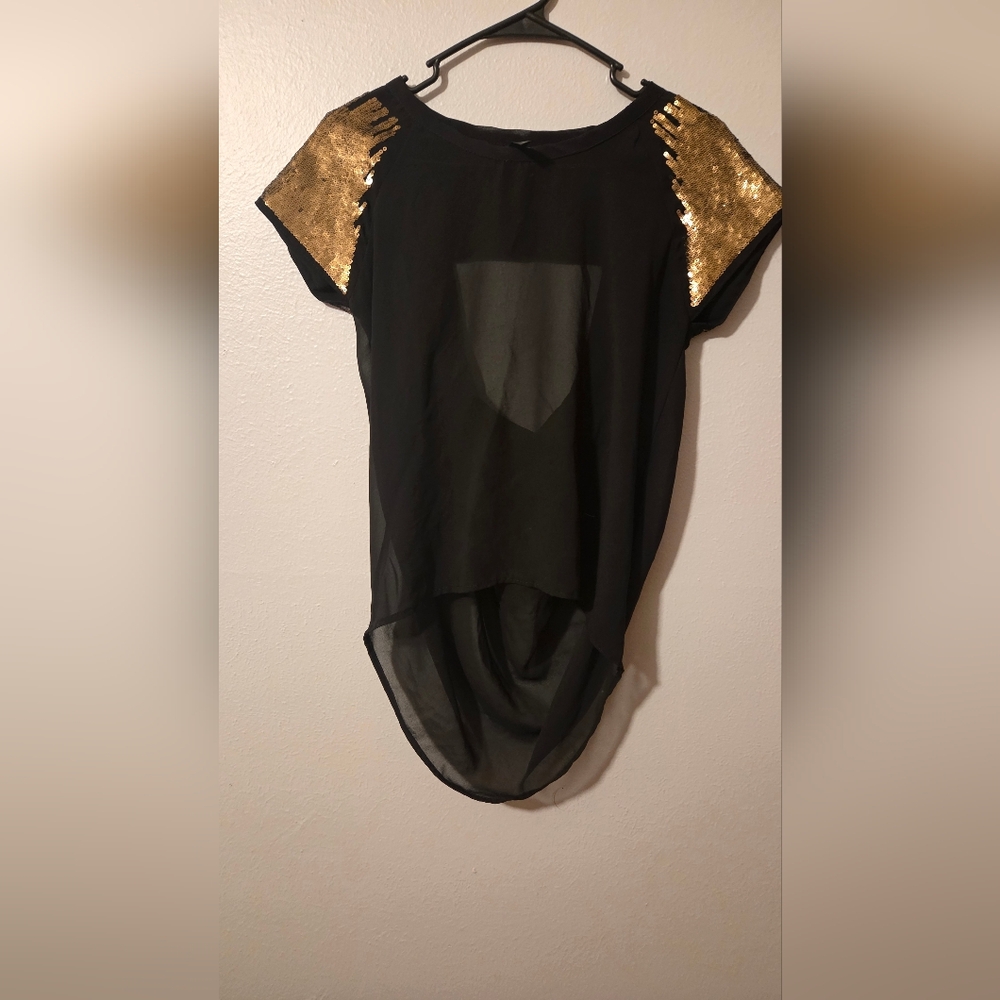 EUC Black and Gold Sequin Women's Top